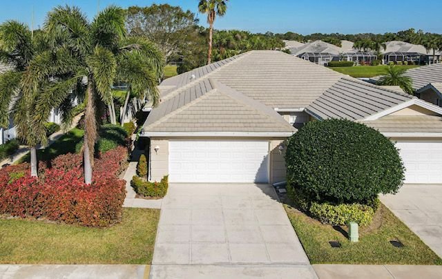 Gated community homes in Port Saint Lucie FL